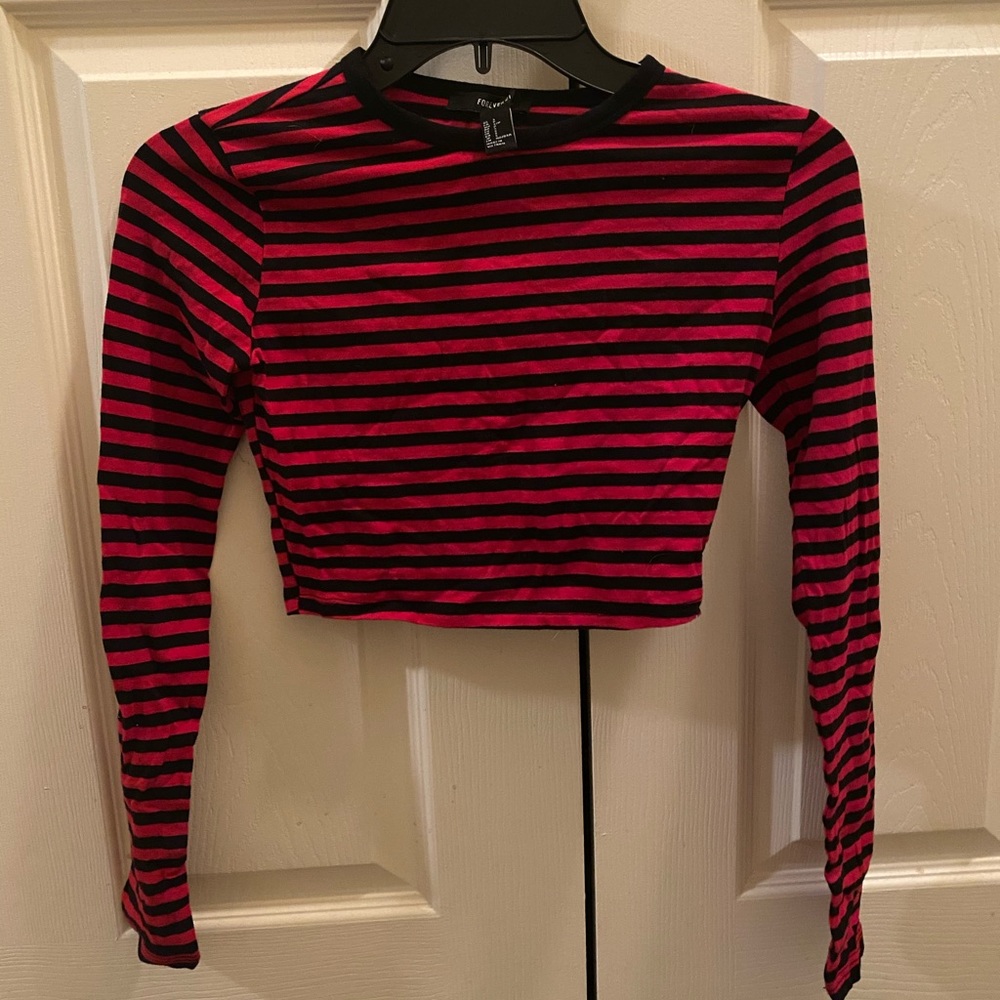 Crop top red and black stripes